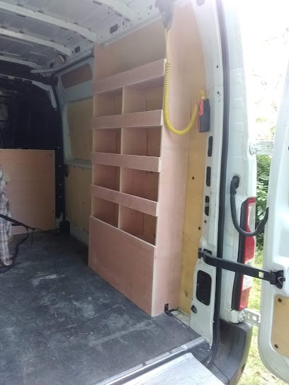 BEIGBEDER XAVIER, Menuisier à Carresse-Cassaber