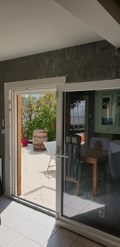 Alteo Pro Services, Menuisier à Renage