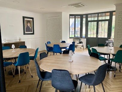 BYwood, Menuisier à Mettray