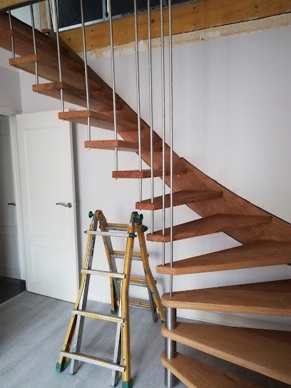 V.garavoglia Charpentier, Charpentier à Noyers