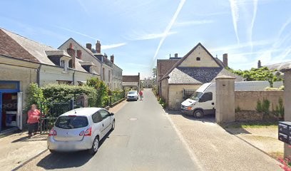 Bourreau Gael, Menuisier, Charpentier à Artins