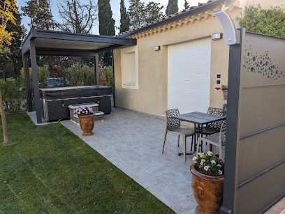 Versus Métal, Menuisier à Caromb