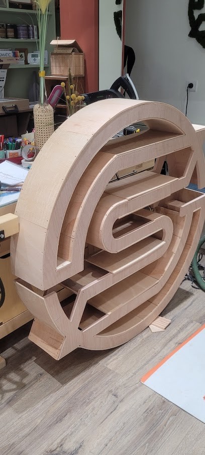 SANTINLOG Menuisier Sur Mesure & Peintre D'interieur, Menuisier à Paris 16