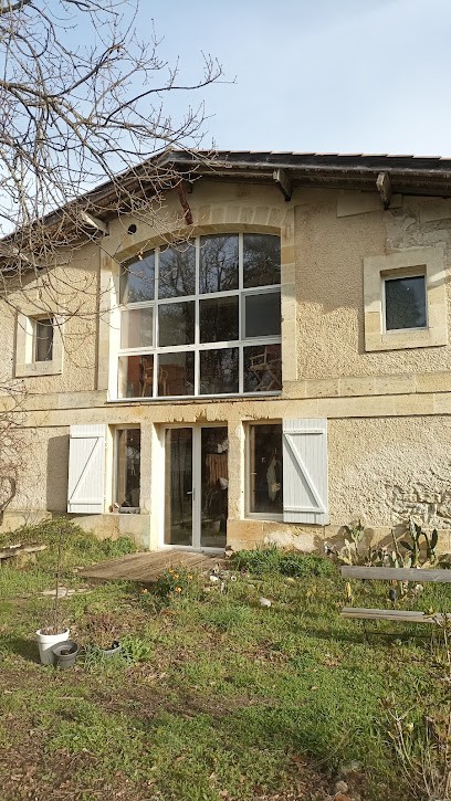 AMELIE MEN33, Menuisier à Soulac-sur-Mer