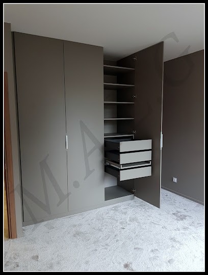 MAEG, Menuisier à Saint-Apollinaire