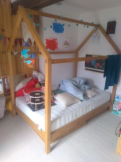 Original's Concept, Menuisier à Camarade