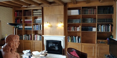 ART Conception et Travaux, Menuisier à Amboise