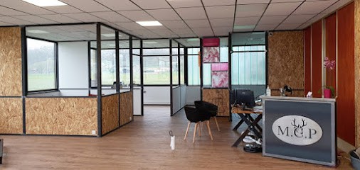 MCP Métallerie et Miroiterie SARL, Menuisier à Villeneuve-de-Rivière