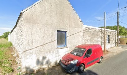 Lucas Charpente Bois, Charpentier à Treffiagat