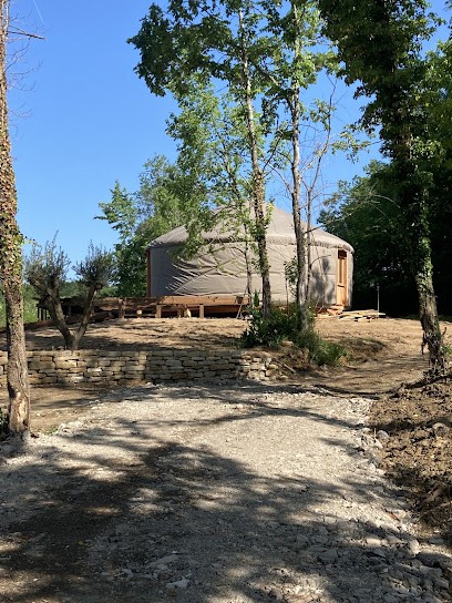 Lilou Yourte, Menuisier à Savignac-Lédrier