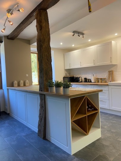 EIRL Lenormand Damien - Menuiserie / Maçonnerie, Menuisier à Meillac