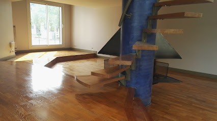 Mic arti, Menuisier à Ingré