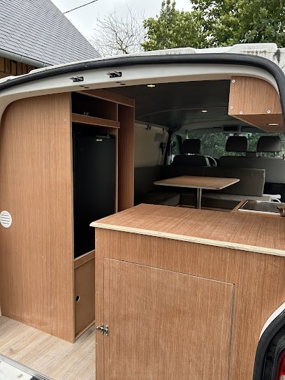 OJD Charpente ,menuiserie ,couverture ,Aménagement De Van, Menuisier à Juvigny les Vallées