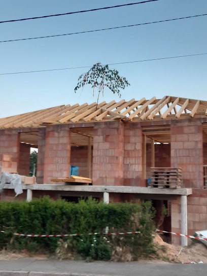 Entreprise Charpente Et Couverture Toiture Près Forbach - LT CHARPENTES, Charpentier à Forbach