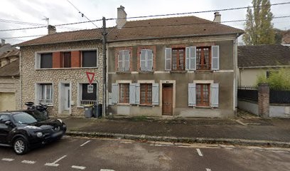 SAS TRIANA, Menuisier à Villeneuve-la-Guyard