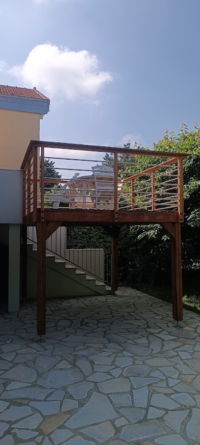 POLFER Menuiserie Construction Bois, Menuisier à Roche-la-Molière