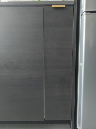 Acanthe, Menuisier à Colombes