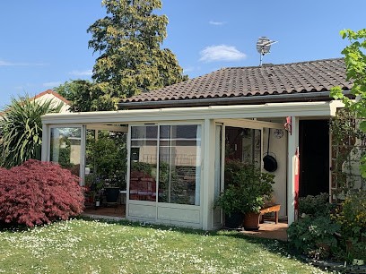 B Bourbon, Menuisier à Perrusson