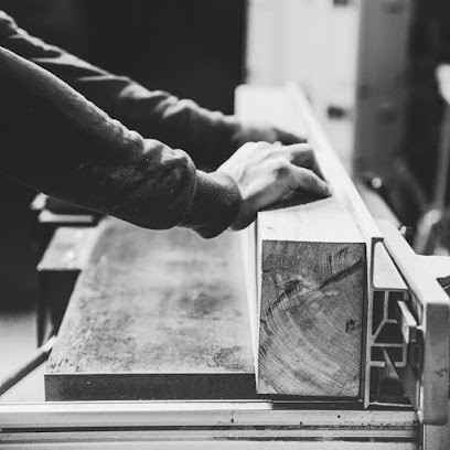 Atelier Rouge, Menuisier à La Ville-ès-Nonais