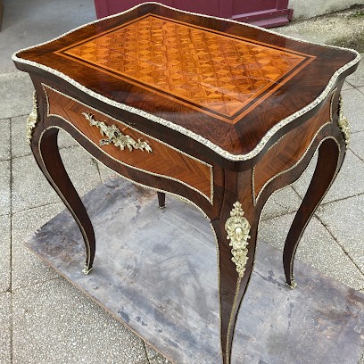 Bourgoin Eric, Menuisier à Looze