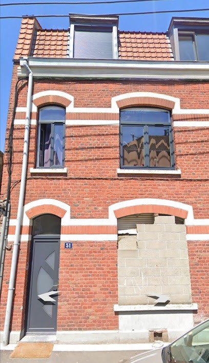 F.b.m.c., Menuisier à Faches-Thumesnil