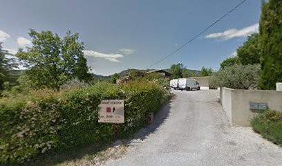 Barnier Et Fils Sarl, Menuisier à Malaucène