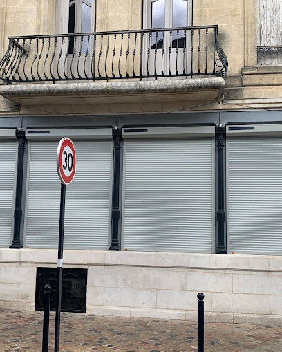 Aquitaine Clés & Carreaux, Menuisier à Bordeaux