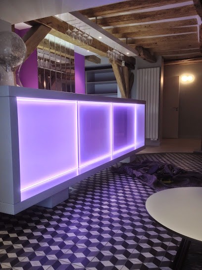 Agencement Bois Service, Menuisier à Villeneuve-la-Guyard