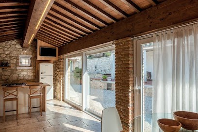 CB Menuiseries, Menuisier à Pechbonnieu