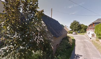 Tiny House le Repaire de l'Ours, Charpentier à Saint-Guyomard