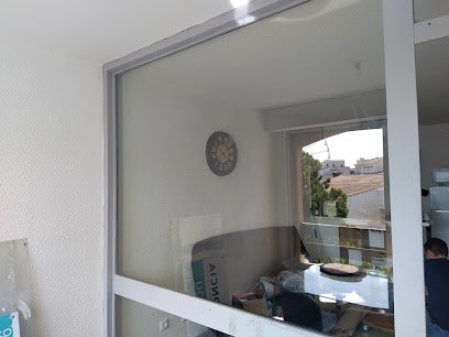 KM Dépannage-menuiserie, Menuisier à Lattes