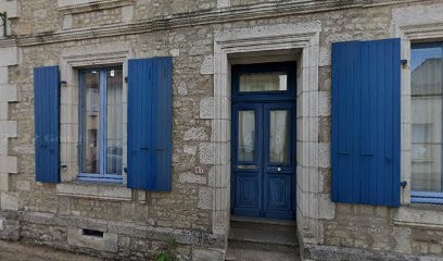 La PouleBelle, Menuisier à Sainte-Hermine
