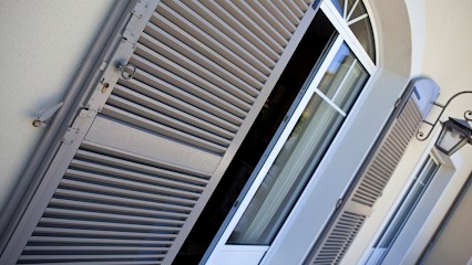 SA ALM FERMETURES, Charpentier à Saint-Mathieu-de-Tréviers