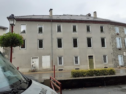 Prestservice0931, Menuisier à Alliat