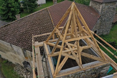 Colas Charpente, Charpentier à Saint-André-le-Gaz