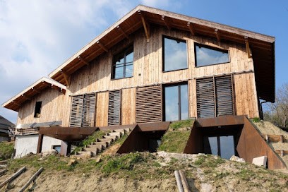 atypique bois concept, Charpentier à Juvinas