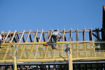 Tholot Et Fils, Charpentier à Pujo