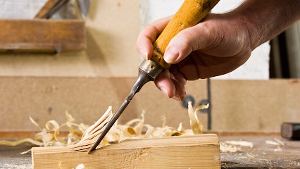 ALISIER, Menuisier à Rousson