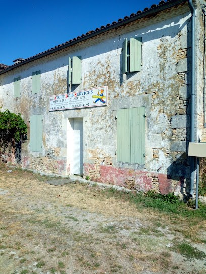 sarl atout bois services, Menuisier à Écoyeux