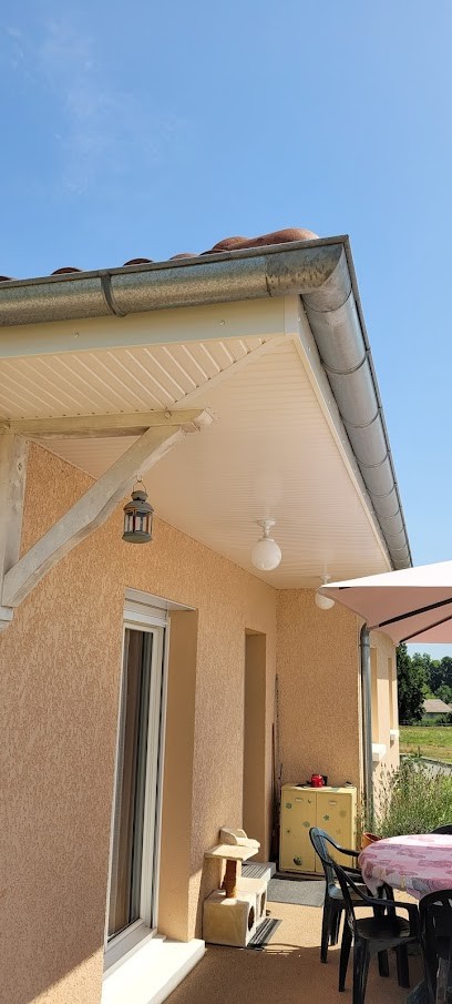 DR Toiture - Zinguerie - Entretien De Toiture, Charpentier à Saint-Clair-de-la-Tour