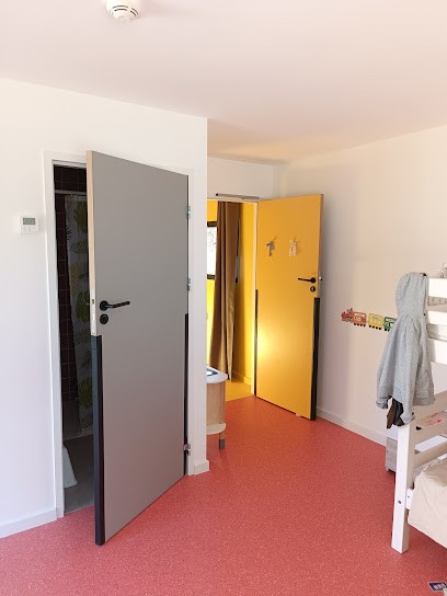 MIN TECH, Menuisier à Targon