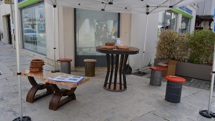 Ragot Services, Menuisier à Surgères