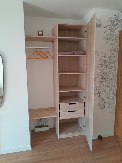 Click'N Pozh, Menuisier à Montertelot