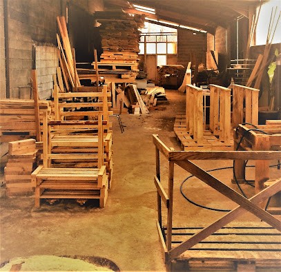 EXPLOITATION FORESTIERE CUREL, Charpentier à Lacrouzette