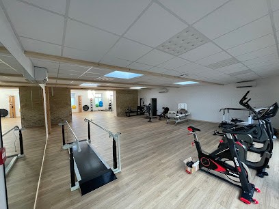 Menuiserie CORNIC.......... Menuiserie Bois Alu PVC..... Plâtrerie Cloison sèche, Menuisier à Agneaux