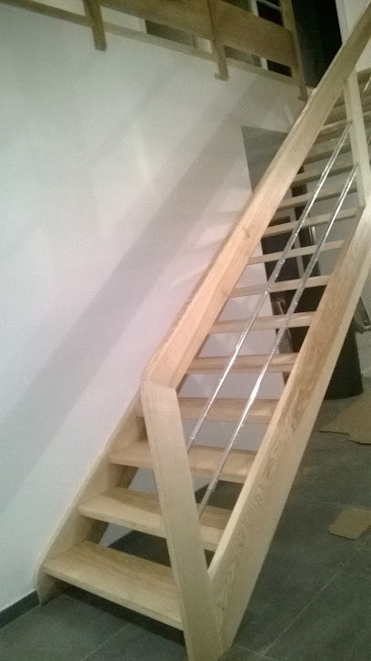 Ô source du bois, Menuisier à Saint-Agrève