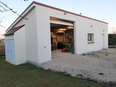 Menuiserie agencement et restauration de meubles, Menuisier à Chémery