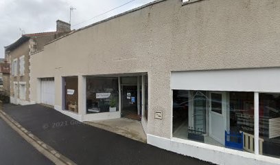 Thévenet Menuiserie, Charpentier à Montmorillon