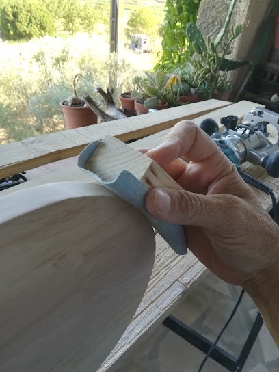 Peggy Duval Ébéniste, Menuisier à Gignac