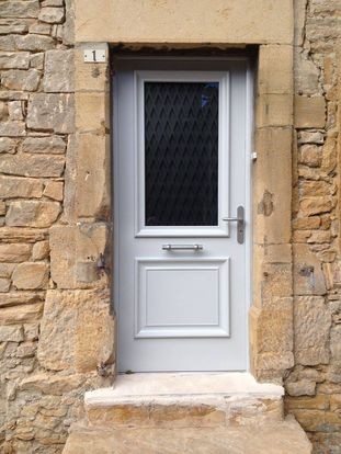 IDEALES OUVERTURES, Menuisier à Chonas-l'Amballan